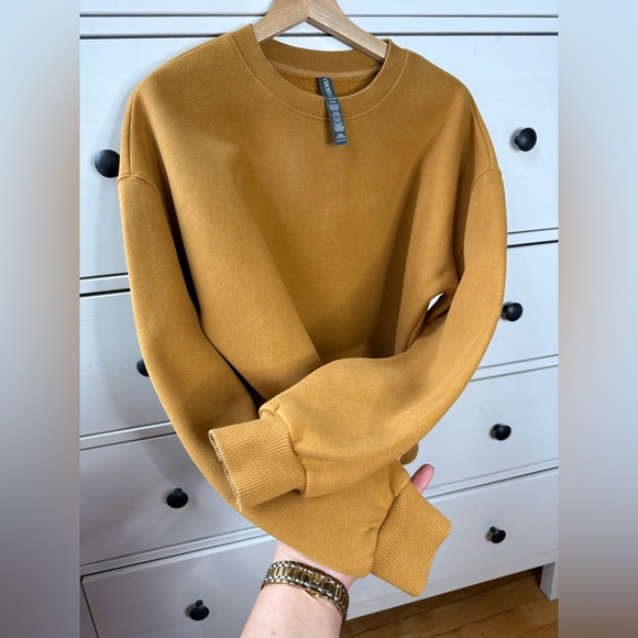 Vuori Restore Sweatshirt Women XS Crewneck Pullover Cropped Draw-string hem gold - Picture 9 of 16